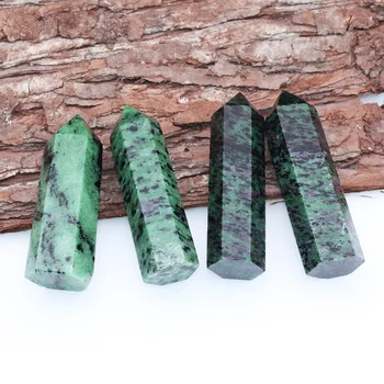 Naravni Kamen Mineralnih Kristalov Ruby in Smaragdno Doma Dekoracijo Čarovnice Čaščenja Meditacija Kolo Pulzno Zdravljenje Kristalno Stolpec