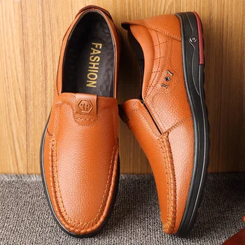 Moške moccasins Priložnostne usnjeni čevlji moški velika Velikost 38-47 obutev Zdrsne na čevlji za človeka Loafers Čevlji Udobno